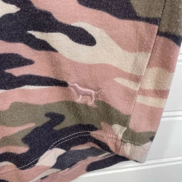 PINK VS Pink Camouflage Crew Neck Sleepwear/Shirt Small Women’s - Picture 6 of 8